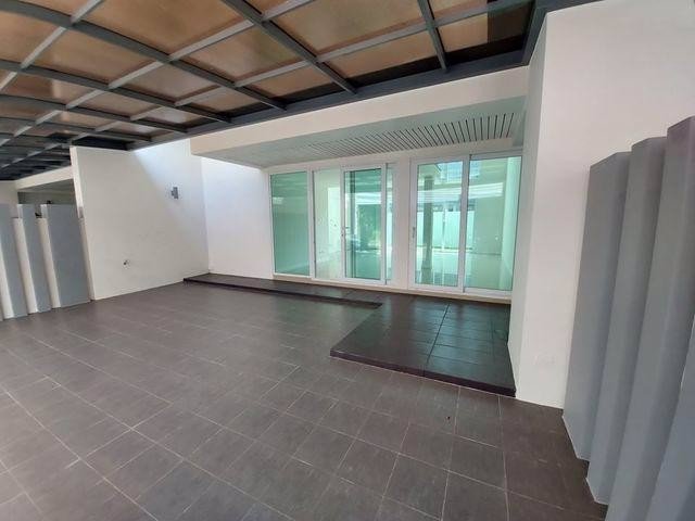 ขายทาวน์โฮม-3-ชั้นครึ่ง-พื้นที่ใช้สอย-330-ตรม-หมู่บ้านสเปซ-ลาดพร้าว-เหม่งจ๋าย-ซอยลาดพร้าว-80-ใก