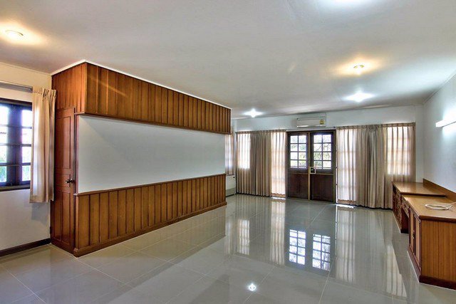 บ้านให้เช่าบ้านเดียว-ลดาวัลย์ศรีนครินทร์-เนื้อที่-1-ไร่-พื้นที่-500-ตรม5-ห้องนอน-5-ห้องน้ำ-65000