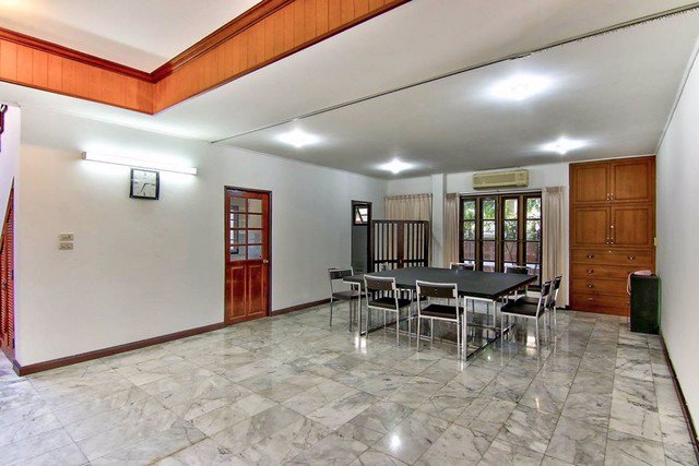 บ้านให้เช่าบ้านเดียว-ลดาวัลย์ศรีนครินทร์-เนื้อที่-1-ไร่-พื้นที่-500-ตรม5-ห้องนอน-5-ห้องน้ำ-65000