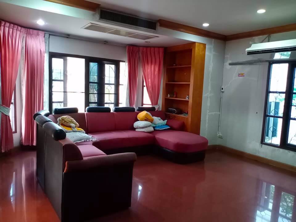 ให้เช่าบ้านเดียว2ชั้น-ติด-ถนนกาญจนาภิเษก-มีหลังเดียว-5นอน-4น้ำ-35000-ต่อเดือน