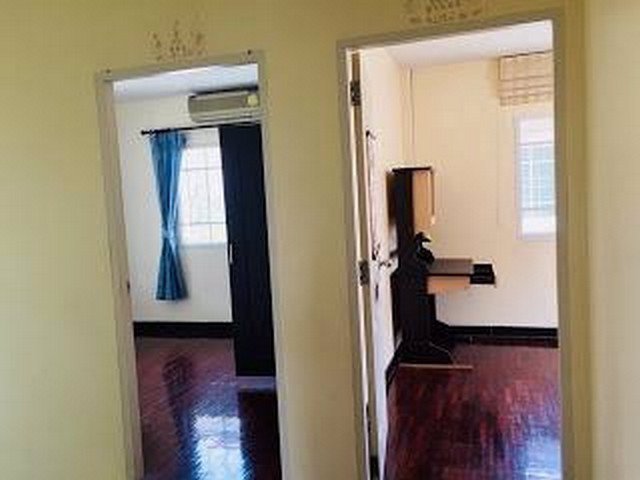 ให้เช่าบ้านเดี่ยว-2ชั้น-หมู่บ้านนลินวิลล์-4-หลังมุม-ซอย-เคหะร่มเกล้า-82-พื้นที่-52-ตรว-3นอน-2-น้ำ