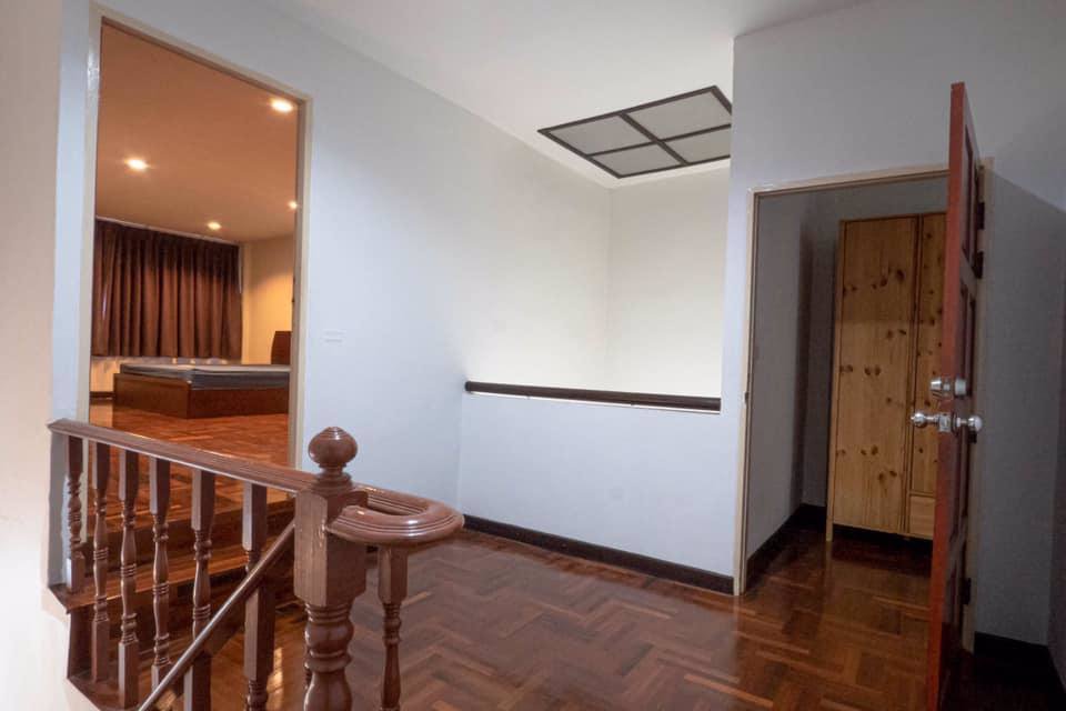 ให้เช่าทาวน์โฮม-3-ชั้นซอยทองหล่อ36-ใกล้btsทองหล่อใกล้ถนนพระราม4-เนื้อที่-30ตรว-3-นอน-4-น้ำ-ราคาเช