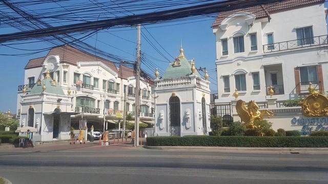 ให้เช่าทาวน์โฮม-3-ชั้น-บ้านกลางเมือง-เดอะ-ปารีส-พระราม-9-รามคำแหง60-ทะลุซอย-กรุงเทพกรีฑา-7ใกล้เดอ