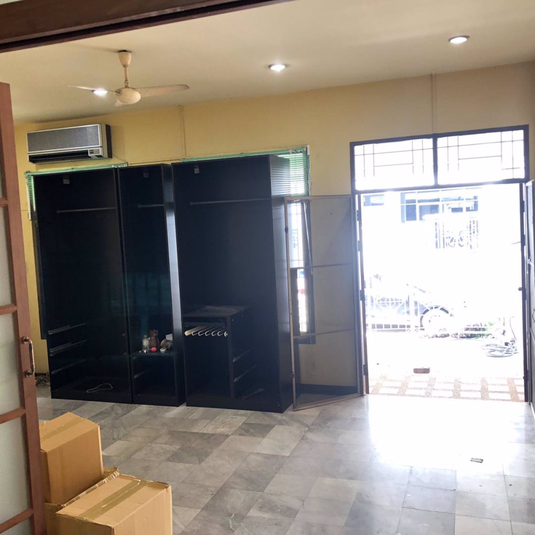 ให้เช่าทาวน์โฮม-4ชั้น-หมู่บ้านศรีวรา-ซอยทาวน์อินทาวน์-เขตวังทองหลาง-ใกล้เลียบด่วน-4นอน-5น้ำ-2