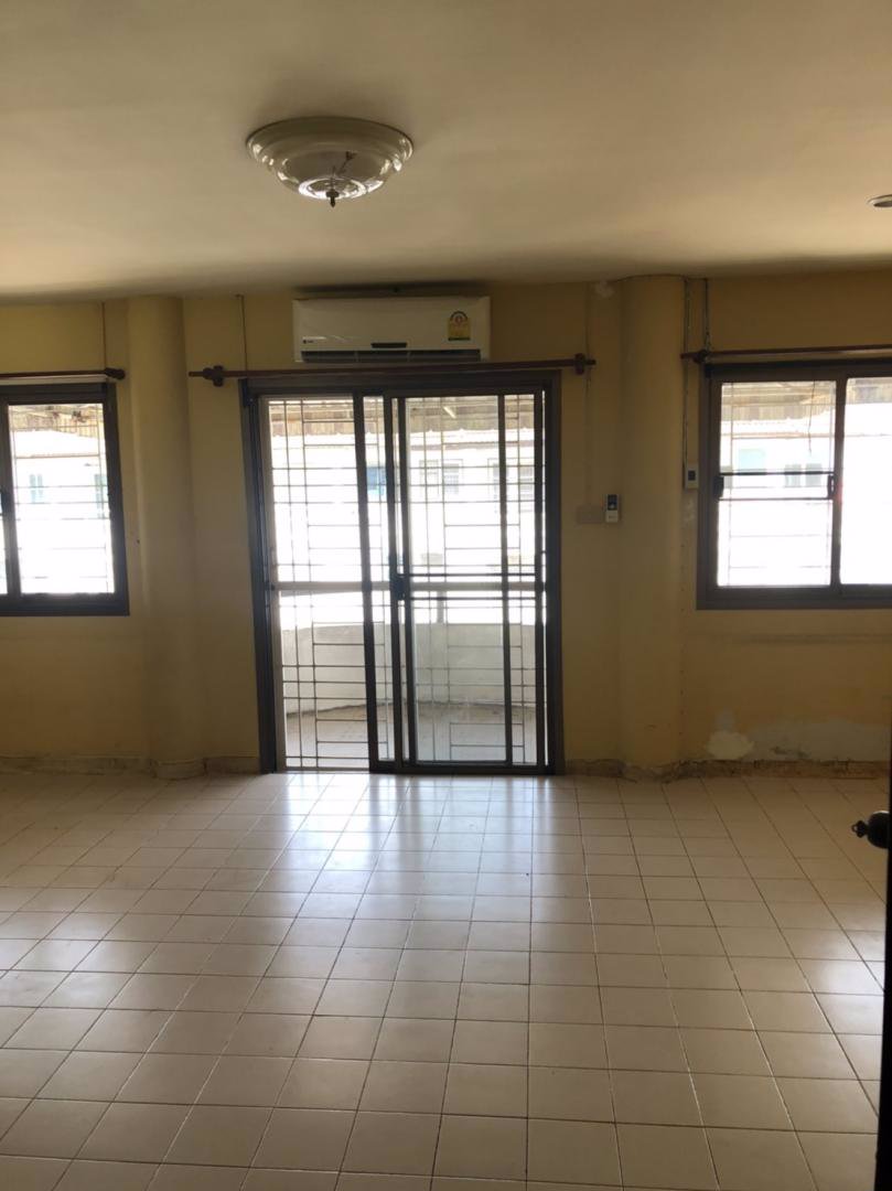 ให้เช่าทาวน์โฮม-4ชั้น-หมู่บ้านศรีวรา-ซอยทาวน์อินทาวน์-เขตวังทองหลาง-ใกล้เลียบด่วน-4นอน-5น้ำ-2