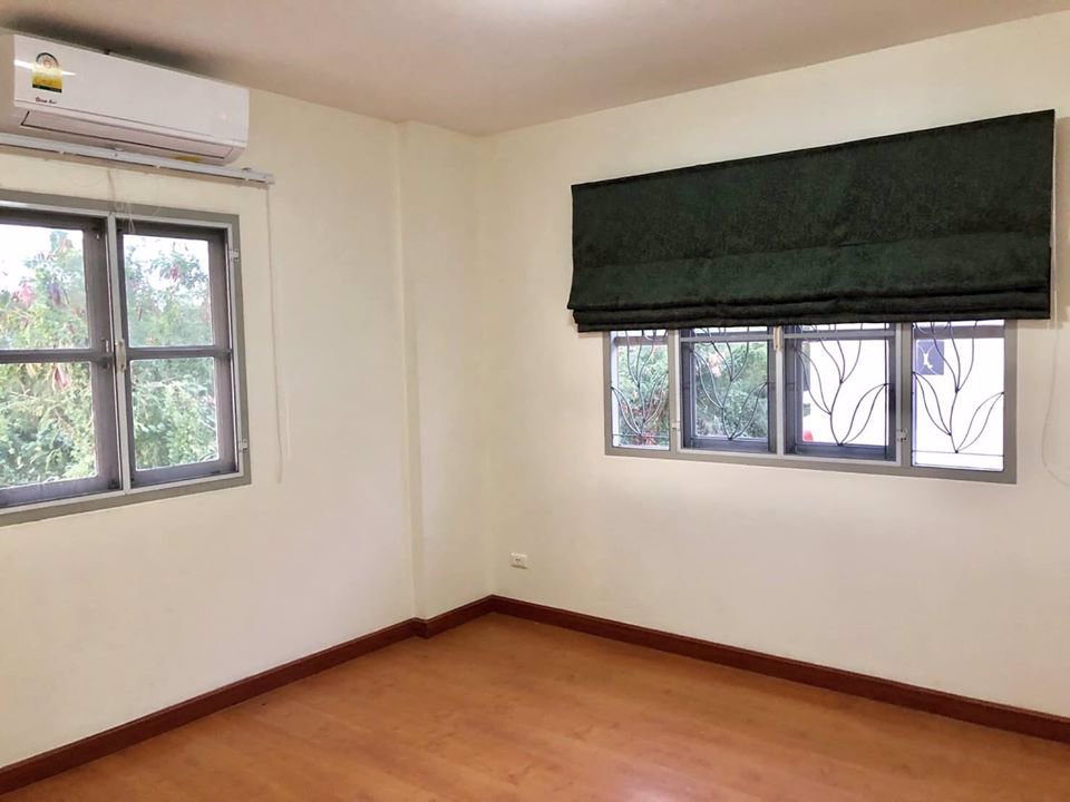 ให้เช่าบ้านเดี่ยว-ชวนชื่น-แคราย-2ชั้น-60ตรว-250ตรม-3นอน-3น้ำ-สภาพดีตกแต่งใหม่-25000ต่อเดือน