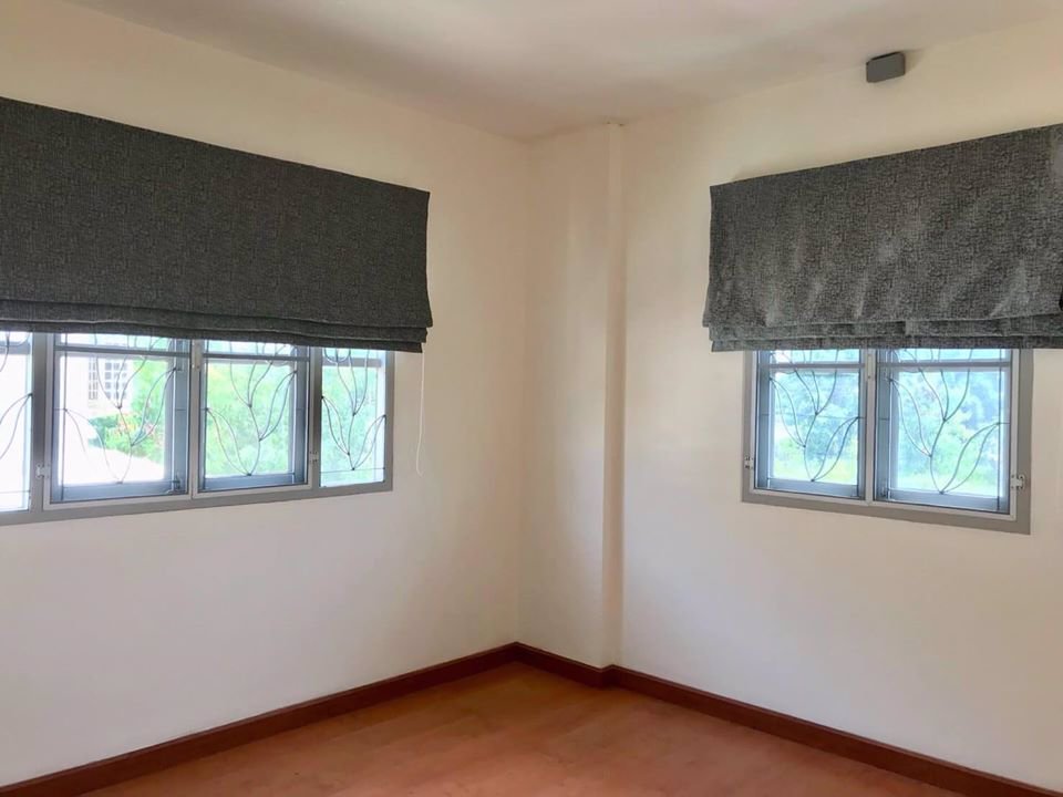 ให้เช่าบ้านเดี่ยว-ชวนชื่น-แคราย-2ชั้น-60ตรว-250ตรม-3นอน-3น้ำ-สภาพดีตกแต่งใหม่-25000ต่อเดือน