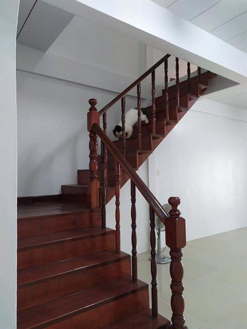 ทาวน์เฮาส์-2-ชั้นหมู่บ้านอยู่เจริญ-ใกล้-mrtสุธิสาร-2นอน-2น้ำที่-จอดรถ-1-คัน-25000-บาท