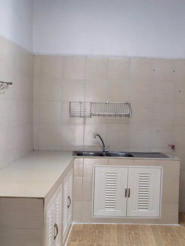 ทาวน์เฮาส์-2-ชั้นหมู่บ้านอยู่เจริญ-ใกล้-mrtสุธิสาร-2นอน-2น้ำที่-จอดรถ-1-คัน-25000-บาท