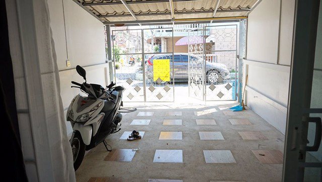 ทาวน์เฮาส์-2-ชั้นหมู่บ้านอยู่เจริญ-ใกล้-mrtสุธิสาร-2นอน-2น้ำที่-จอดรถ-1-คัน-25000-บาท