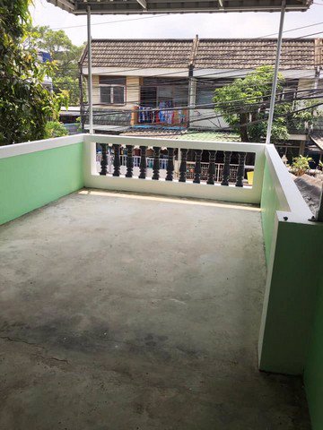 ทาวน์เฮาส์-2-ชั้น-ให้เช่า-หมู่บ้านอยู่เจริญ-ใกล้-mrtสุธิสาร-2นอน-2น้ำที่-จอดรถ-1-คัน-25000-บาท