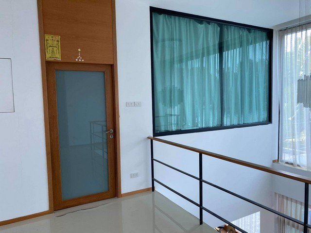 ขายบ้านเดี่ยวพร้อมโอน-บนเนื้อที่1ไร่-6นอน-5น้ำ-2ครัว-มีพื้นที่ใช้สอย-400ตรม-18ล้าน