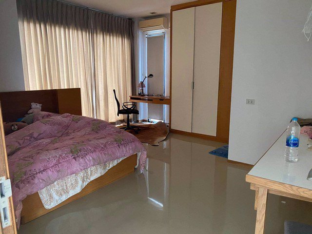 ขายบ้านเดี่ยวพร้อมโอน-บนเนื้อที่1ไร่-6นอน-5น้ำ-2ครัว-มีพื้นที่ใช้สอย-400ตรม-18ล้าน