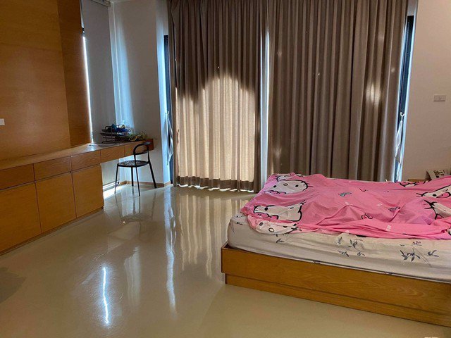 ขายบ้านเดี่ยวพร้อมโอน-บนเนื้อที่1ไร่-6นอน-5น้ำ-2ครัว-มีพื้นที่ใช้สอย-400ตรม-18ล้าน