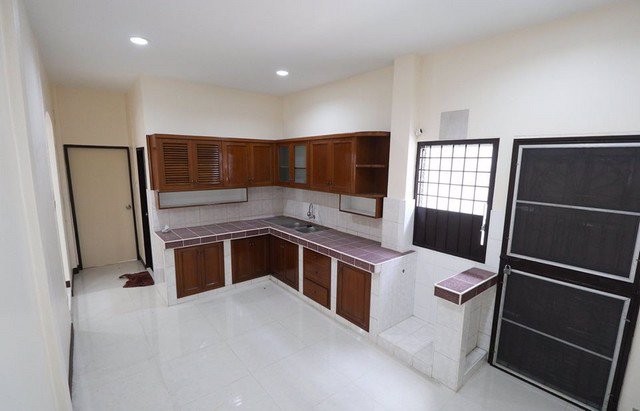 บ้านเดี่ยวให้เช่า-ซอย-รามคำแห่ง-36-1บ้านrenovateใหม่-103-ตรว-5นอน-5น้ำ-1ครัว-จอดรถ-2คัน-30000ต่อเด