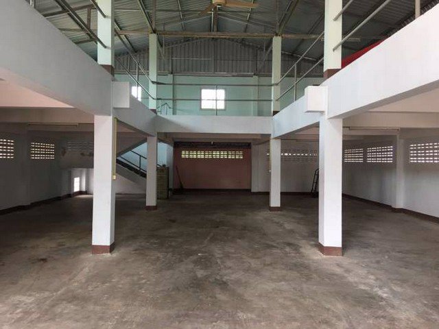 โกดังโรงงาน-196ตรว-675ตรม-ย่านกระทุ่มแบน-15มx25ม-ห้องพัก-7-ห้อง-ให้เช่า-60000ต่อเดือน