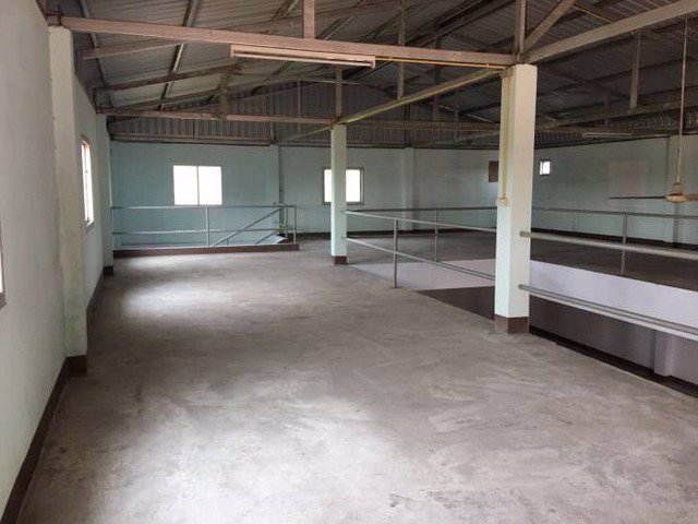 โกดังโรงงาน-196ตรว-675ตรม-ย่านกระทุ่มแบน-15มx25ม-ห้องพัก-7-ห้อง-ให้เช่า-60000ต่อเดือน