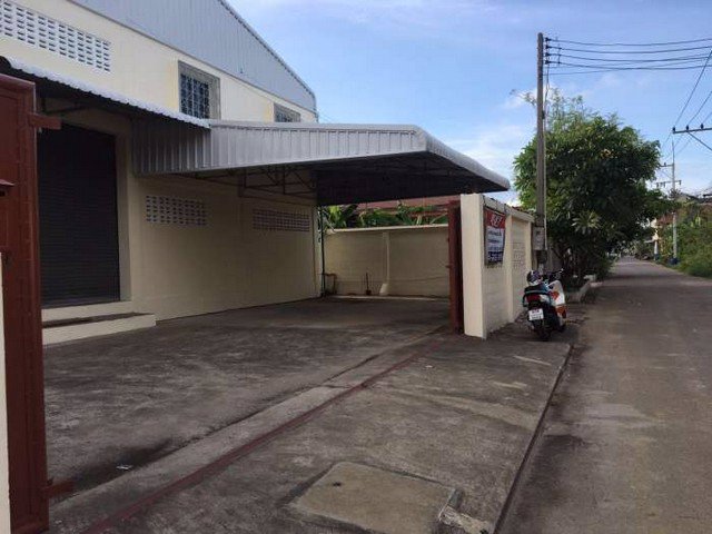 โกดังโรงงาน-196ตรว-675ตรม-ย่านกระทุ่มแบน-15มx25ม-ห้องพัก-7-ห้อง-ให้เช่า-60000ต่อเดือน