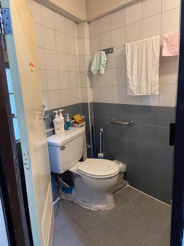 ขายอาคารพาณิชย์-3ชั้น-ทำเลดีมาก-ติดถนนฉิมพลี-ใกล้สำนักงานเขตตลิ่งชัน-และตลาดน้ำตลิ่งชัน-ขาย-450000