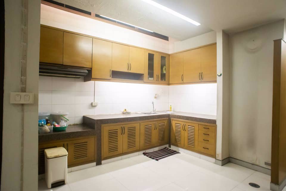 ให้เช่าทาวน์เฮ้าส์สุขุมวิท38-ใกล้รถไฟฟ้าบีทีเอส-4ชั้น-3นอน-4น้ำ-ให้เช่า-65000-ต่อเดือน