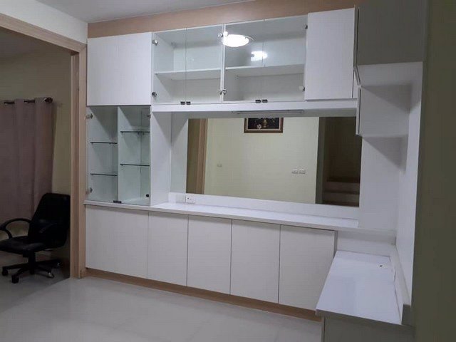 ทาวน์โฮมหมู่บ้านกัสโต้-รามคำแหง-ใกล้มอร์เตอร์เวย์-รถไฟฟ้าสายสีส้ม-4นอน-2น้ำ-15000ต่อเดือน