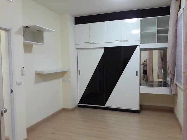 ทาวน์โฮมหมู่บ้านกัสโต้-รามคำแหง-ใกล้มอร์เตอร์เวย์-รถไฟฟ้าสายสีส้ม-4นอน-2น้ำ-15000ต่อเดือน