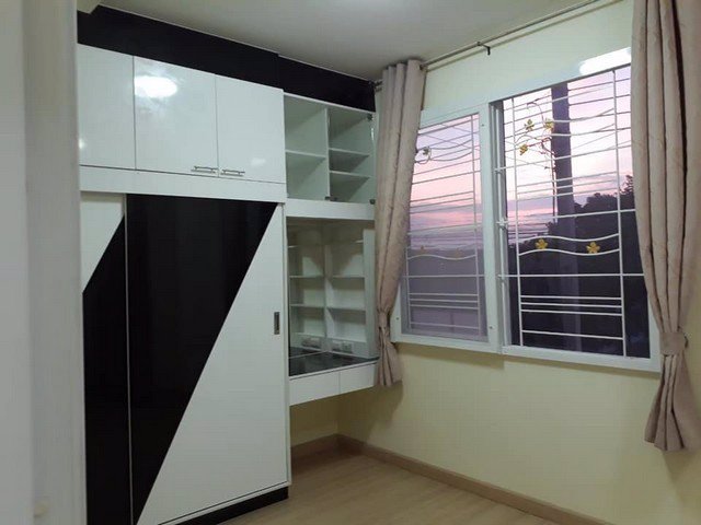 ทาวน์โฮมหมู่บ้านกัสโต้-รามคำแหง-ใกล้มอร์เตอร์เวย์-รถไฟฟ้าสายสีส้ม-4นอน-2น้ำ-15000ต่อเดือน