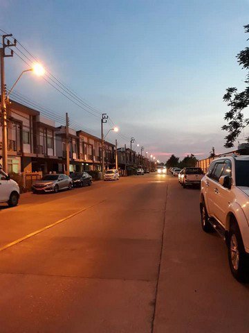 ทาวน์โฮมหมู่บ้านกัสโต้-รามคำแหง-ใกล้มอร์เตอร์เวย์-รถไฟฟ้าสายสีส้ม-4นอน-2น้ำ-15000ต่อเดือน