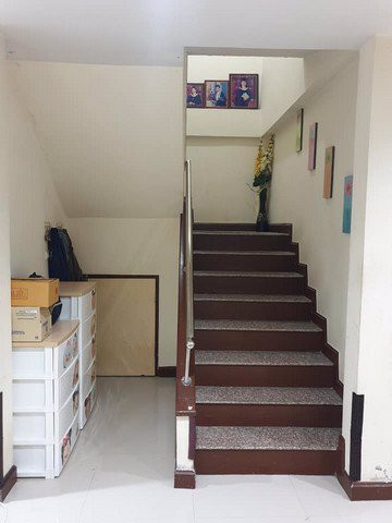 ขายทาวน์เฮ้าส์หมู่บ้านสินทวีเทียนทะเล1-ซเทียนทะเล-20-เนื้อที่-32ตรว-4นอน-2น้ำ-ใกล้เซ็นทรัลพระราม