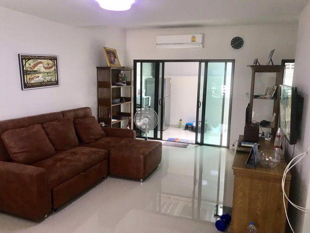 ให้เช่าทาวน์เฮาส์-หมู่บ้านเดอะคอนเนค37-หลักสี่-ดอนเมือง-2ชั้น-21-ตรว-3นอน-2น้ำ-หน้าสนามบินดอนเมือง1