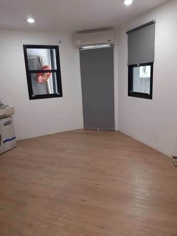 ให้เช่าทาวน์เฮ้าส์-นราธิวาสราชนครินทร์-22-รีโนเวทใหม่-สไตล์โมเดิร์น-4นอน-2-น้ำ-30000ต่อเดือน