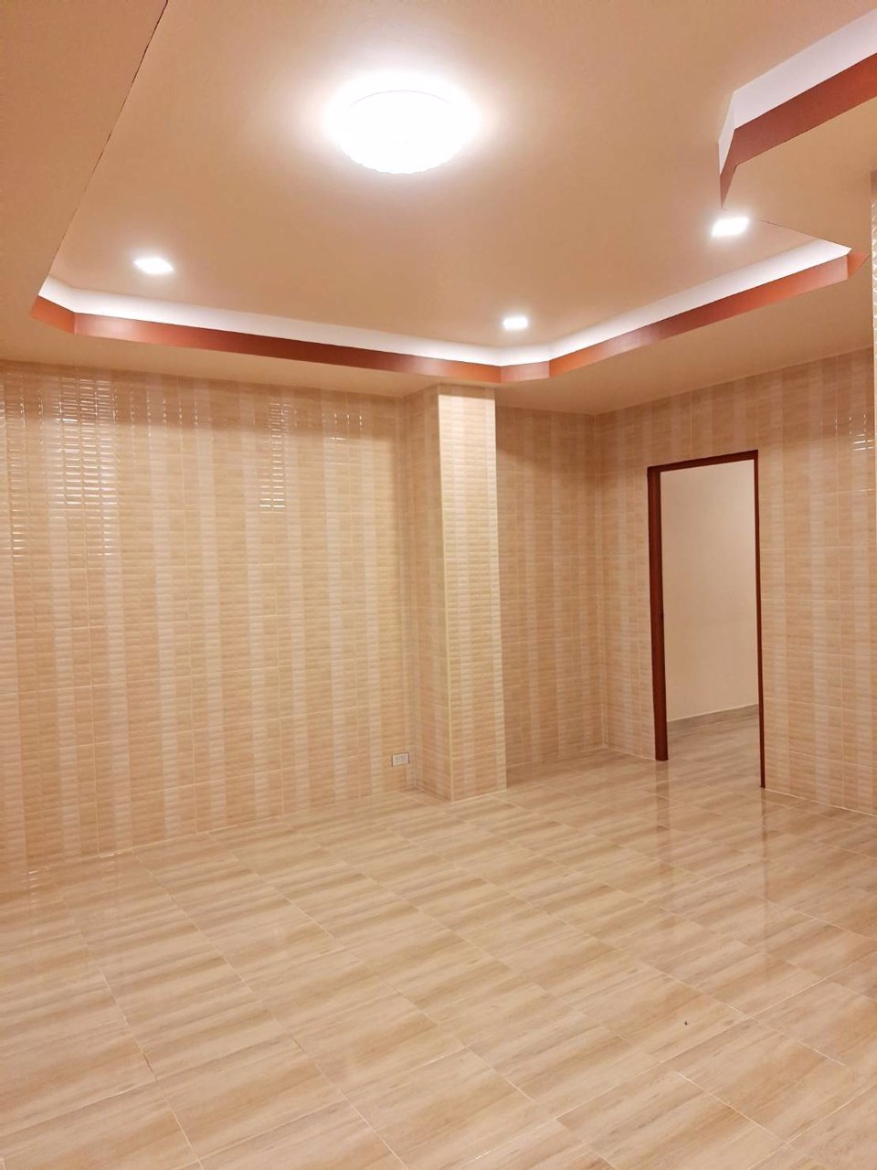 ทาวน์เฮ้าส์-ต่อเติมใหม่ทั้งหลัง-หมู่บ้านทาวน์แอนด์คันทรี-หนองจอก