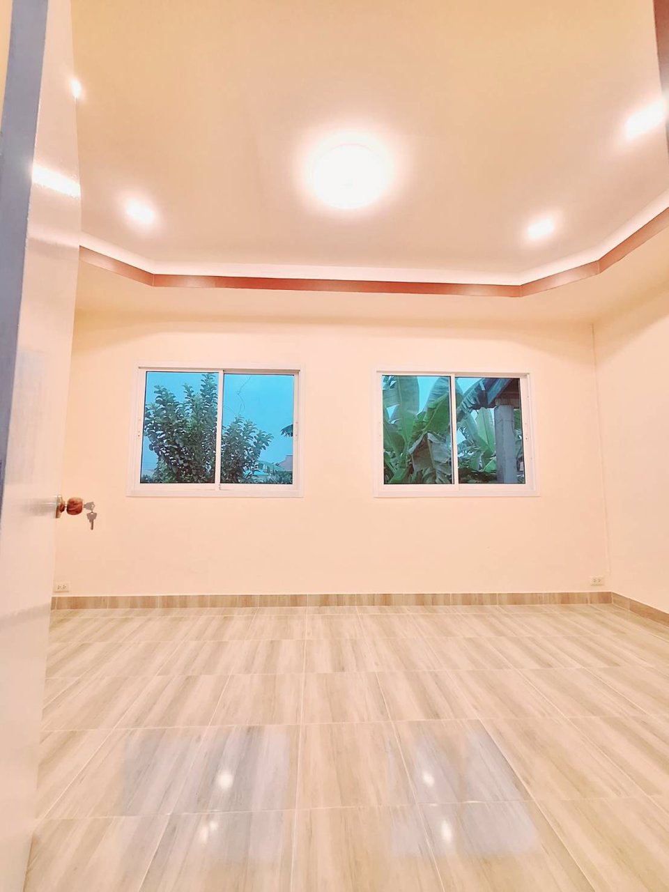 ทาวน์เฮ้าส์-ต่อเติมใหม่ทั้งหลัง-หมู่บ้านทาวน์แอนด์คันทรี-หนองจอก