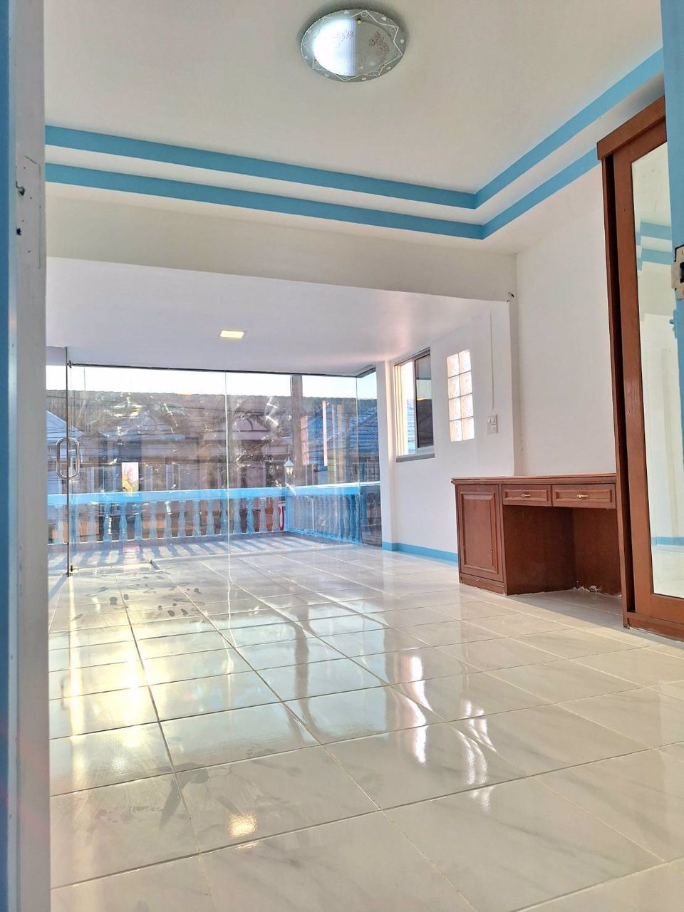 ขายทาวน์เฮ้าส์-หมู่บ้านทาวน์แอนด์คันทรี-หนองจอก-ต่อเติมใหม่-เดินทางสะดวก