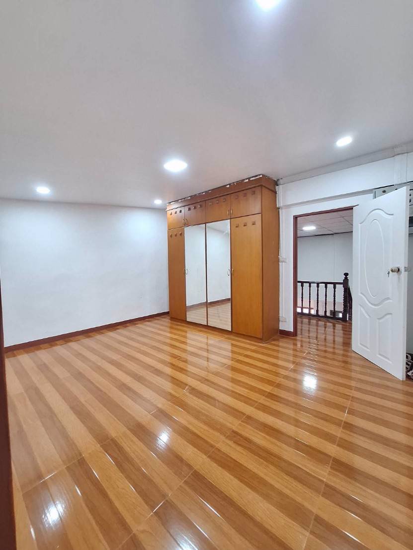 ขายบ้านสวยพร้อมอยู่-หมู่บ้านธันยพฤกษ์-หนองจอก