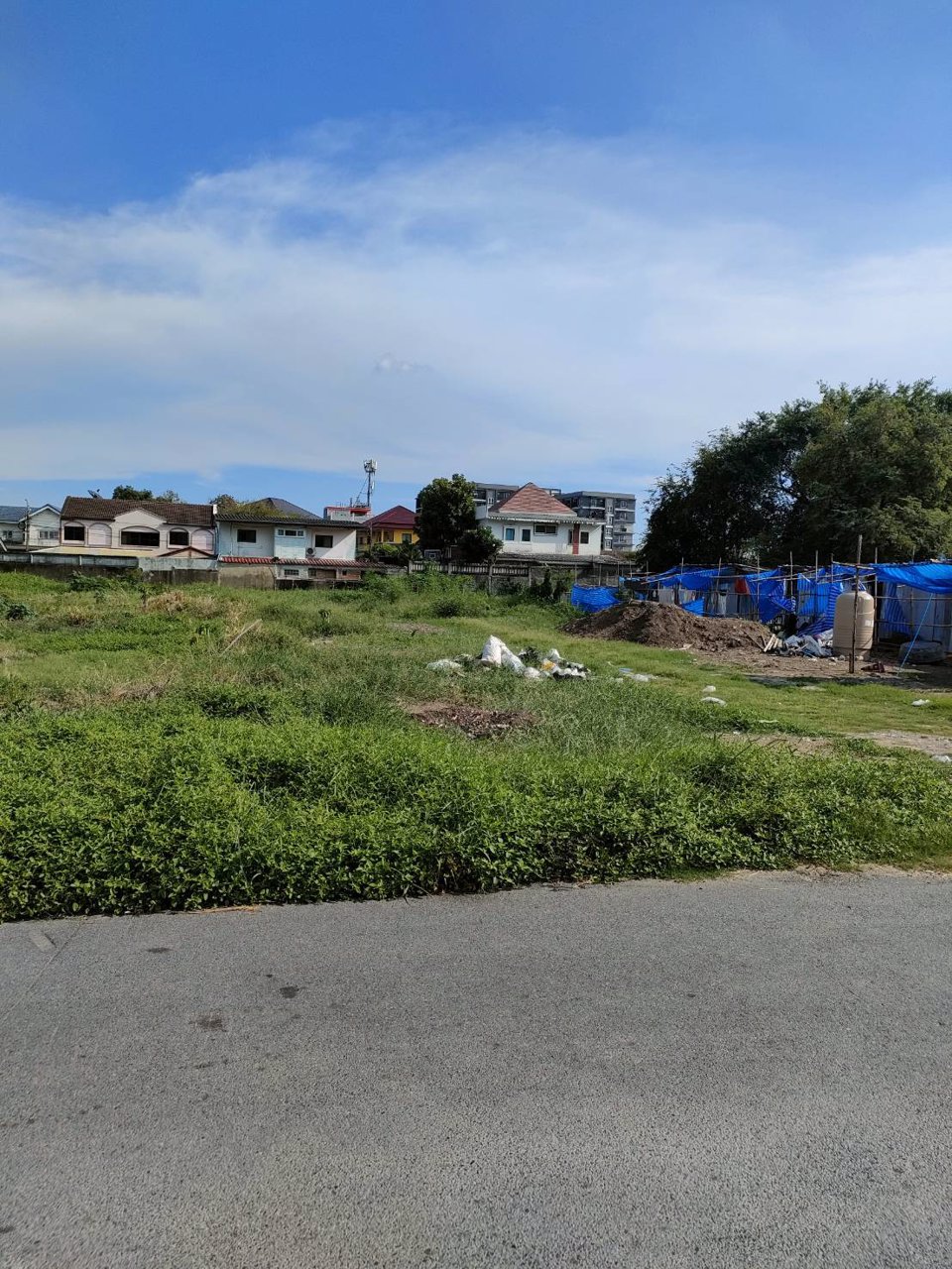 ให้เช่าที่ดินเปล่าถมแล้วในถนนนวลจันทร์-กรุงเทพมหานคร