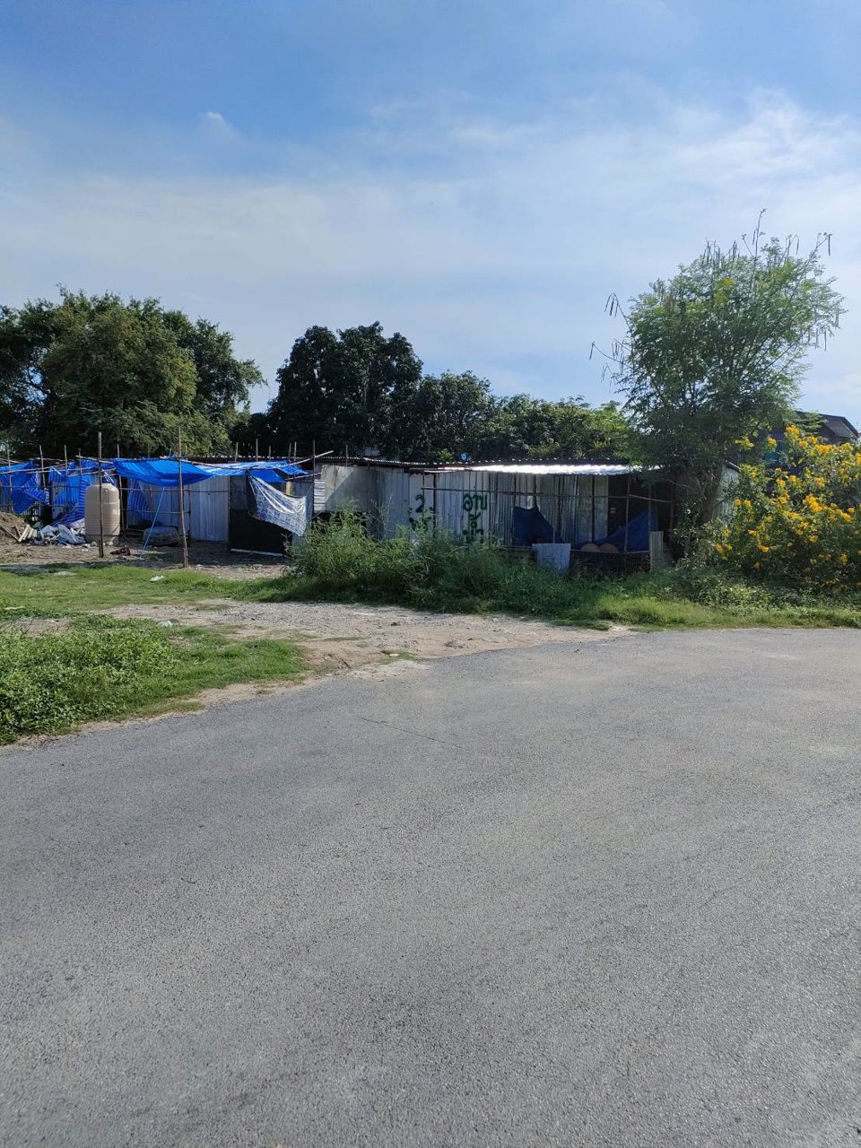 ให้เช่าที่ดินเปล่าถมแล้วในถนนนวลจันทร์-กรุงเทพมหานคร