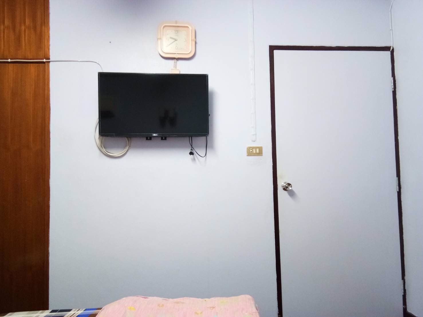 ขายบ้านพร้อมที่ดิน-ซอยเอกชัย-44-tel02-1161546062-836-4445