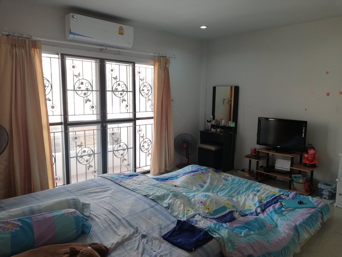 ขายบ้านทาวน์เฮ้าส์หมู่บ้านมณฑล-5-tel092-426-5282