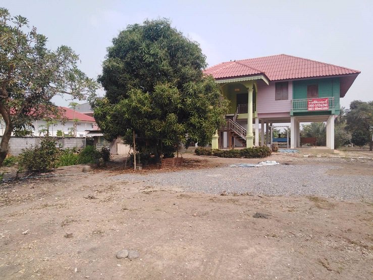 ขายบ้านพร้อมที่ดิน-อลาดหลุมแก้ว-tel092-426-5282