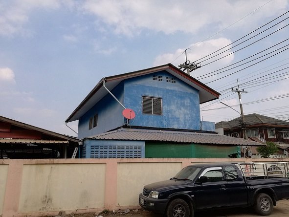 ขายห้องแถว-4-ห้อง-อกระทุ่มแบน-tel092-426-5282