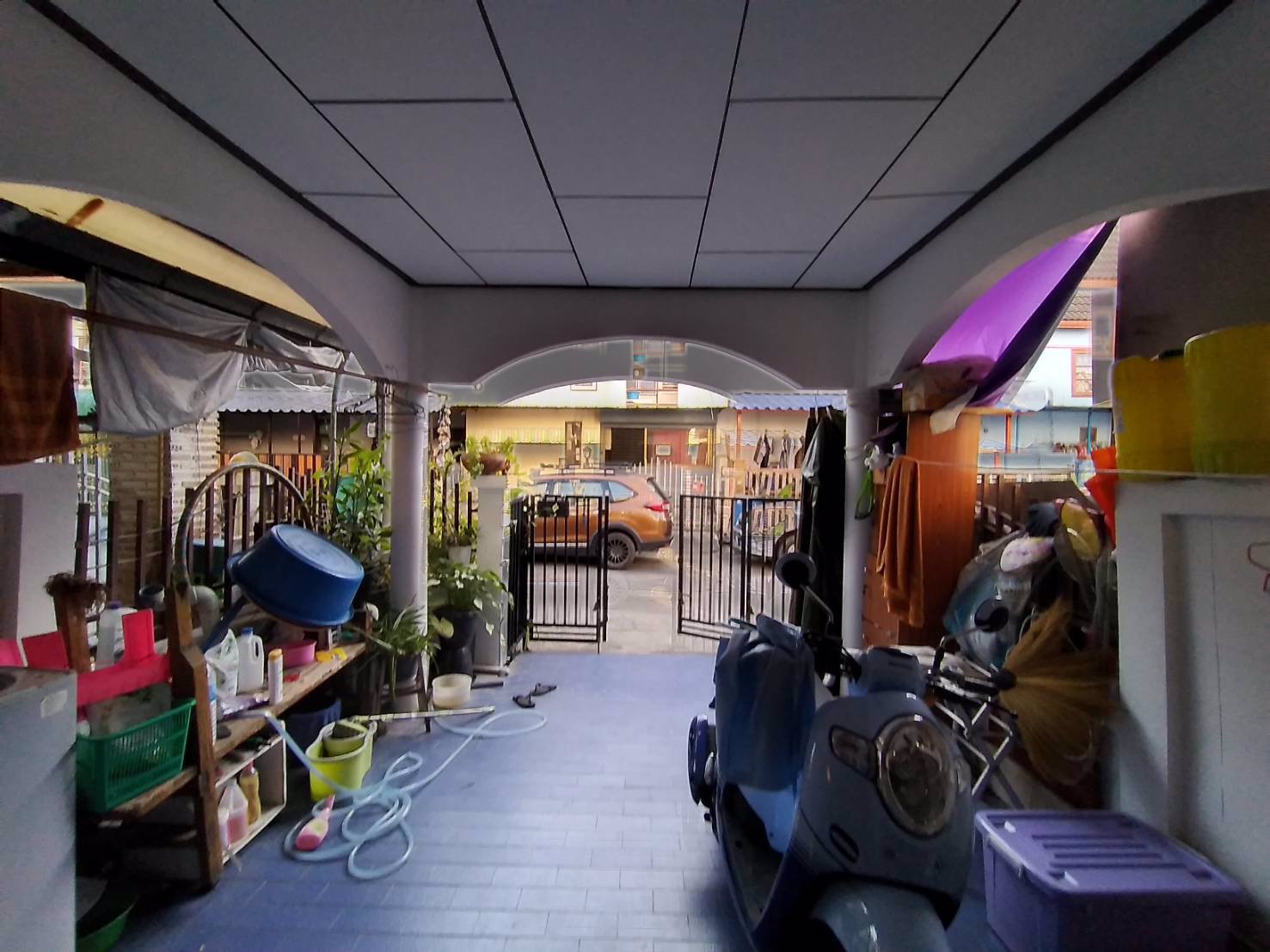 ขายทาวน์เฮ้าส์มร่มรื่นtel094-045-7914064-974-1695