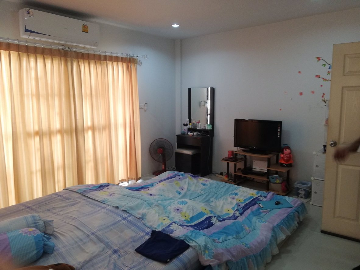 ขายบ้านทาวน์เฮ้าส์หมู่บ้านมณฑล5-tel092-426-5282