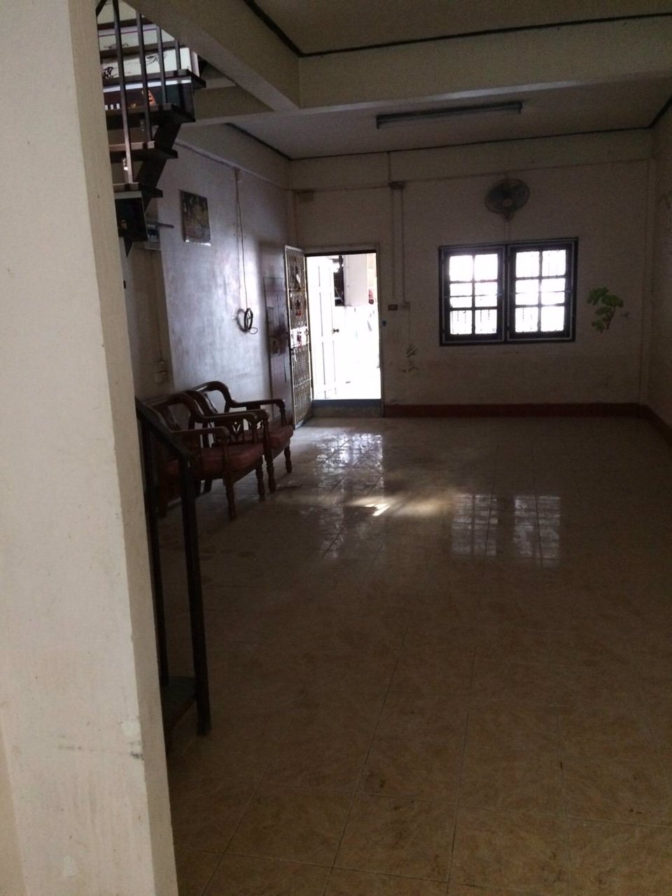 ขายทาวน์เฮ้าส์ซอยเพชรเกษม94-tel094-045-7914064-974-1695