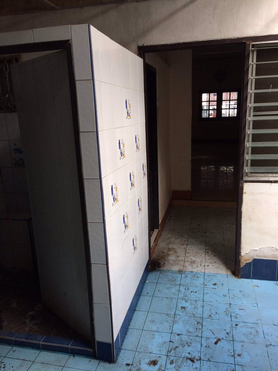 ขายทาวน์เฮ้าส์ซอยเพชรเกษม94-tel094-045-7914064-974-1695