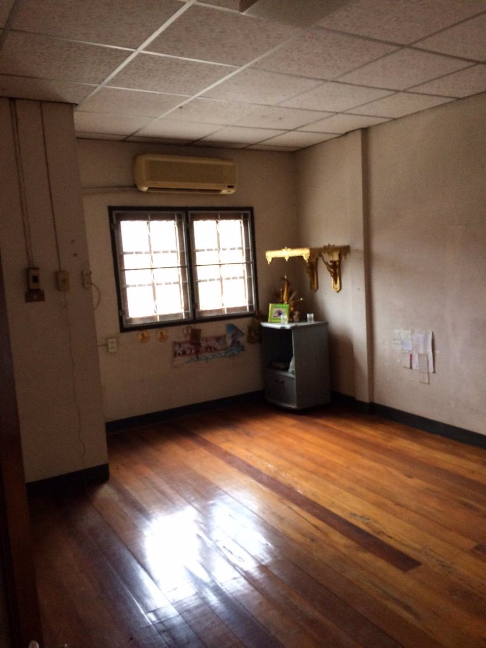 ขายทาวน์เฮ้าส์ซอยเพชรเกษม94-tel094-045-7914064-974-1695