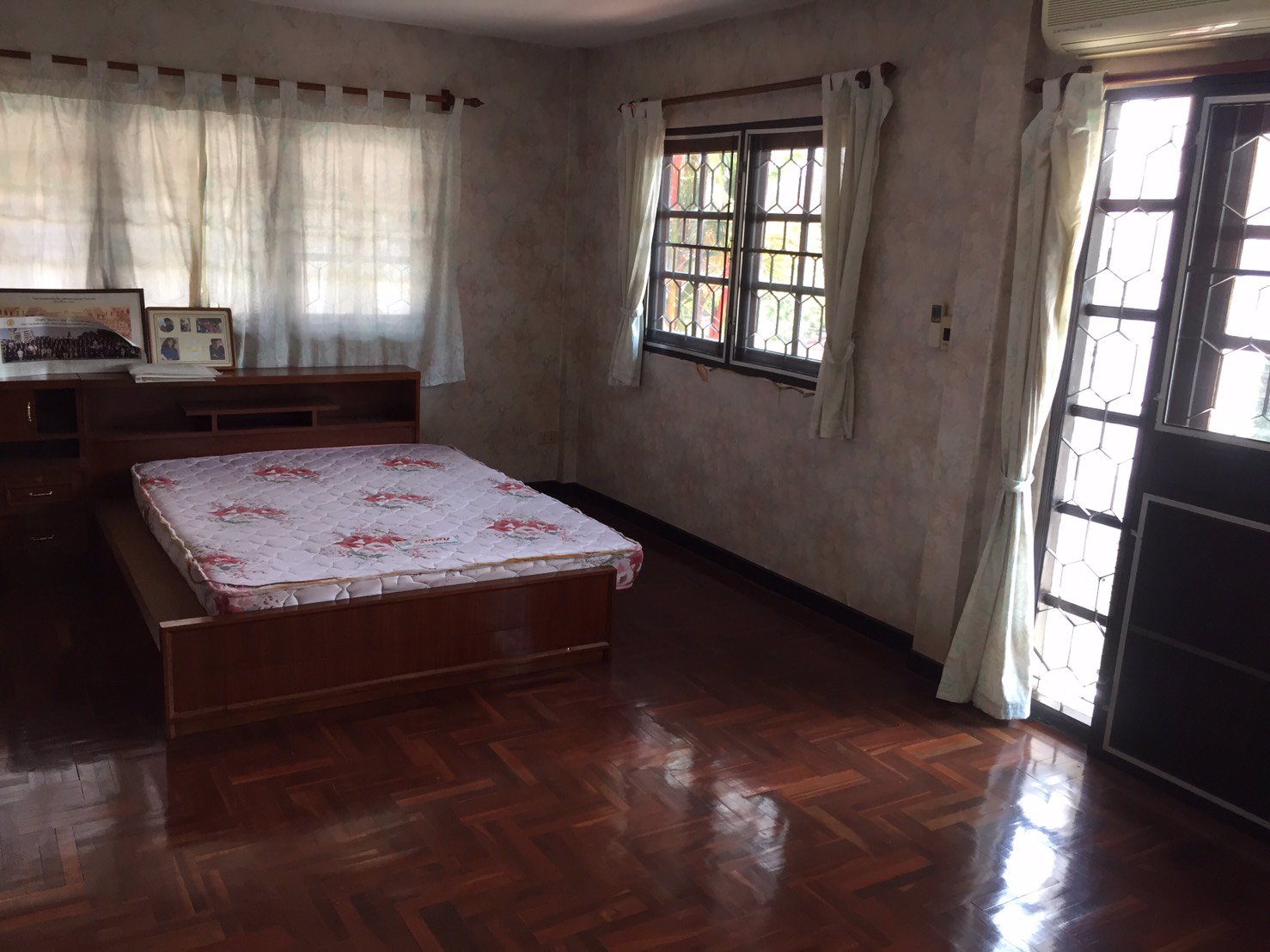 ขายบ้านเดี่ยว-ประชาอุทิศ92-tel099-047-6444064-951-4296