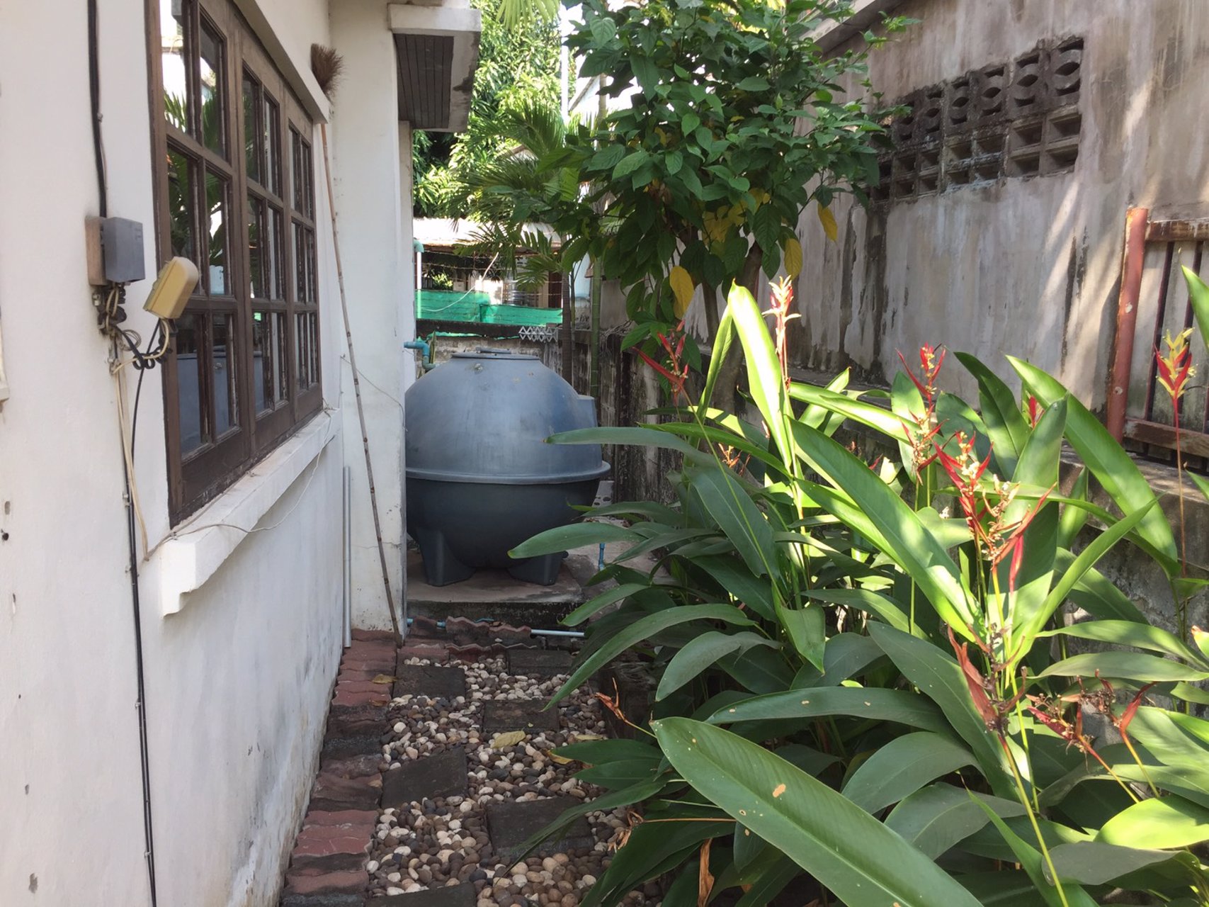 ขายบ้านเดี่ยว-ประชาอุทิศ92-tel099-047-6444064-951-4296