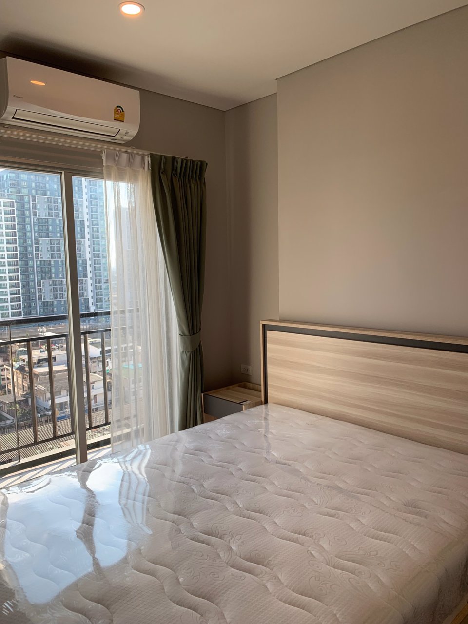 คอนโดลุมพินีเพลส-เตาปูน-อินเตอร์เชนจ์