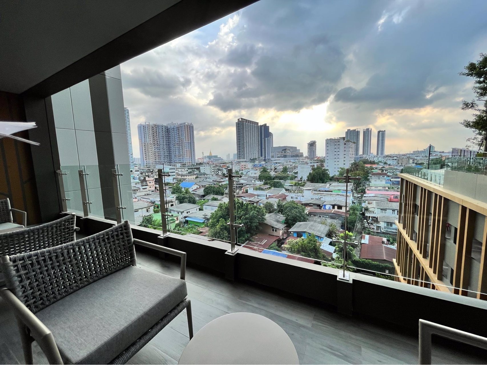 คอนโดลุมพินีเพลส-เตาปูน-อินเตอร์เชนจ์